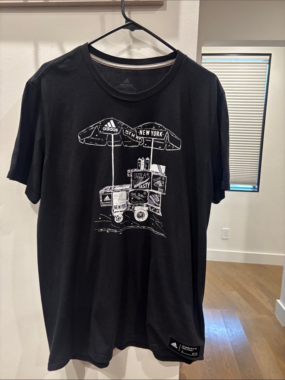 adidas Large Black Short Sleeve Tee with White New York Cart Graphic